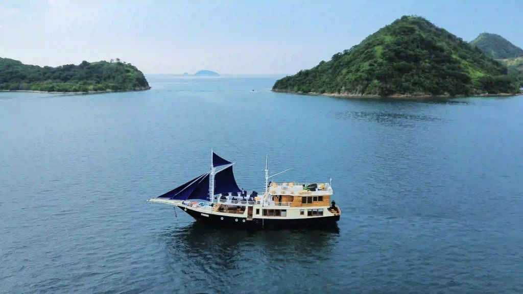 How Many Days Do You Actually Need on a Phinisi in Komodo?