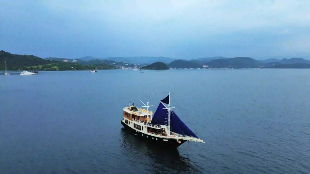 What Camera and Drone Setup Works on a Phinisi in Komodo?